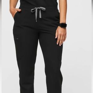 Figs yoga scrubs size medium black